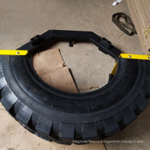 Equipment tumbling 180 degree rubber fitness training tire